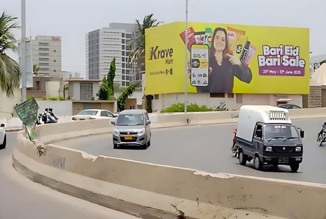 Shahrah-e-Quaideen Flyover